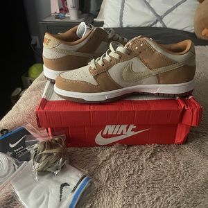 New Nike Curry dunk low men’s 8/ women’s 9/12-10